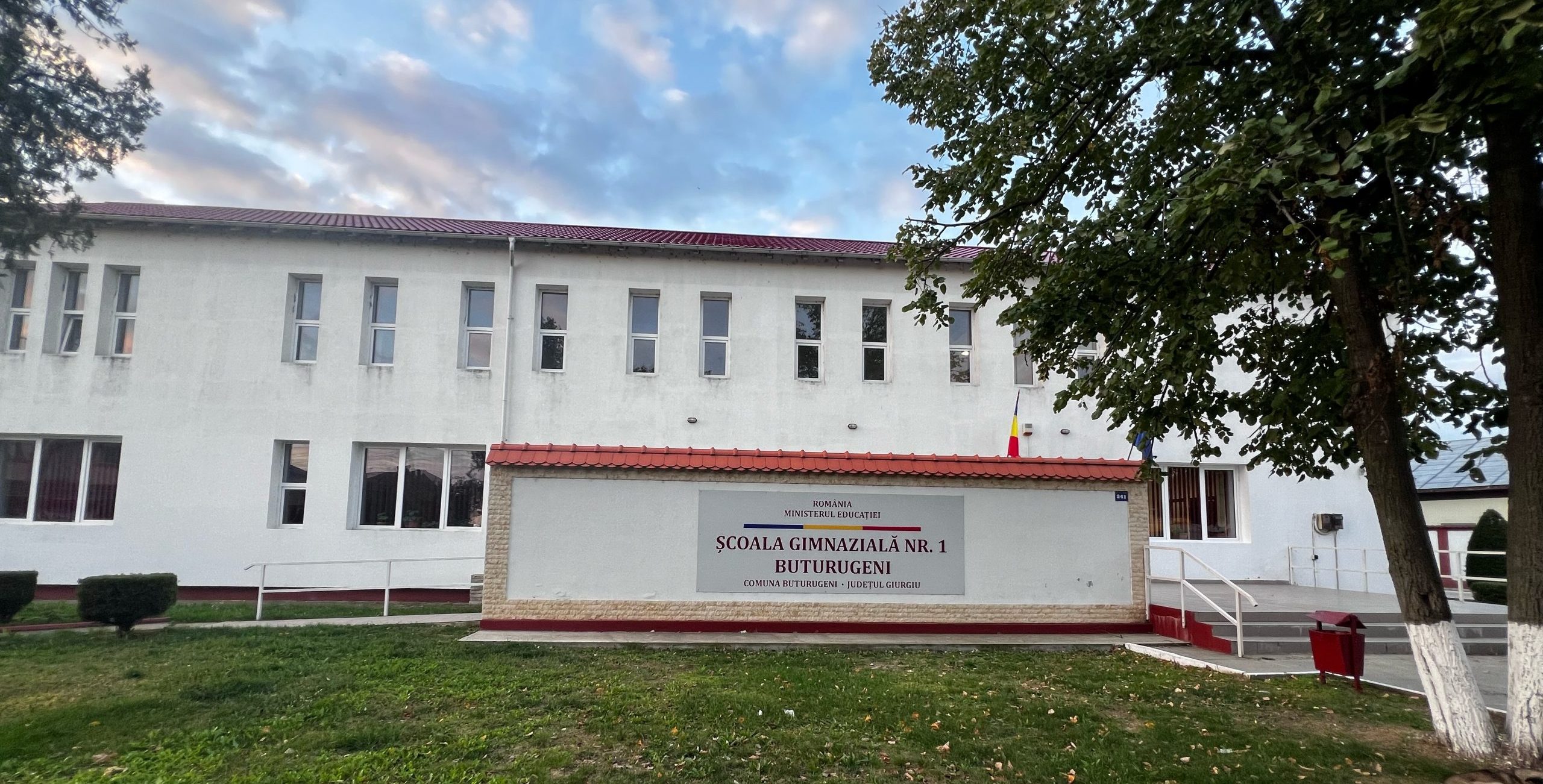 Școala Gimnazială nr.1, Buturugeni